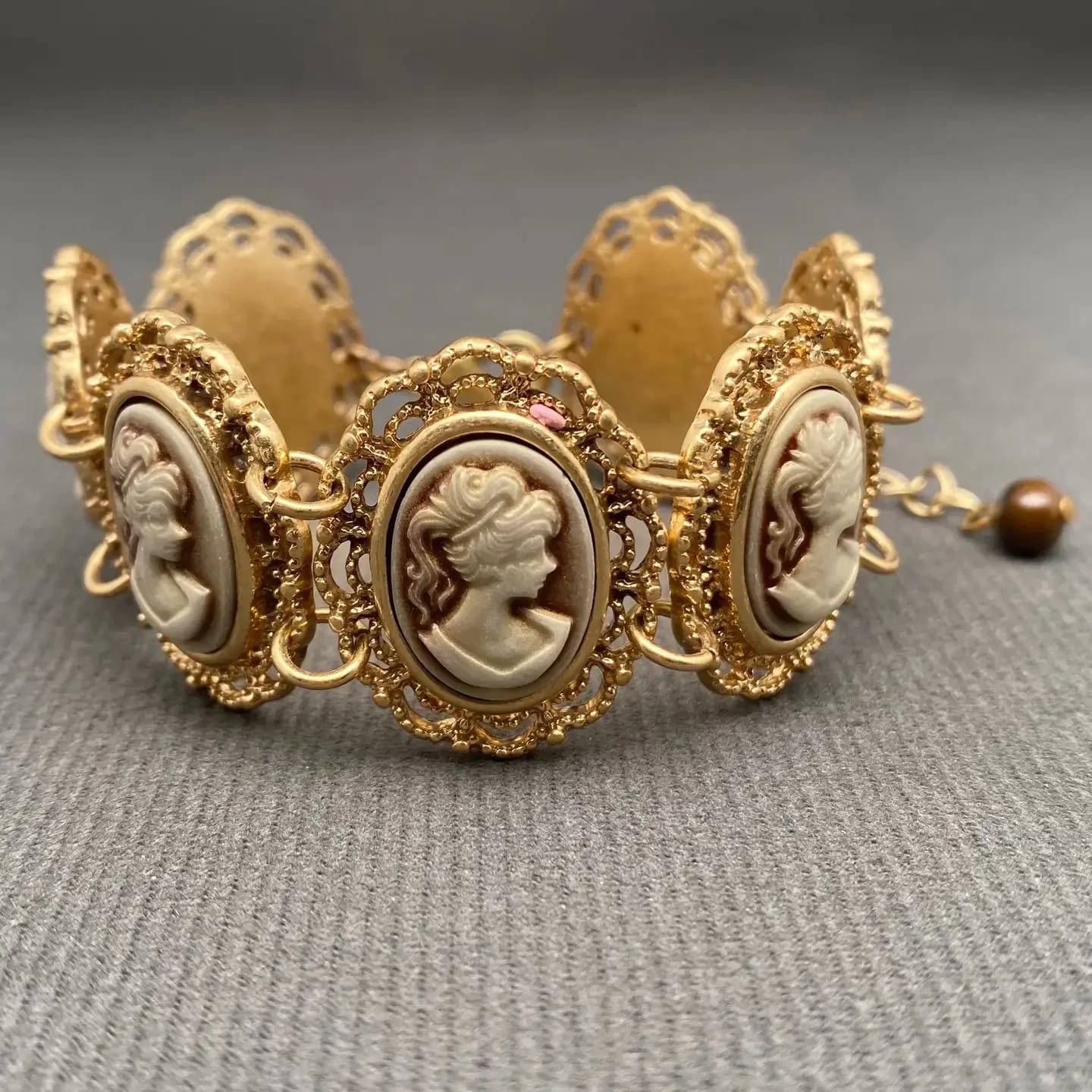 Vintage  Portrait Bracelet Flower Bouquet