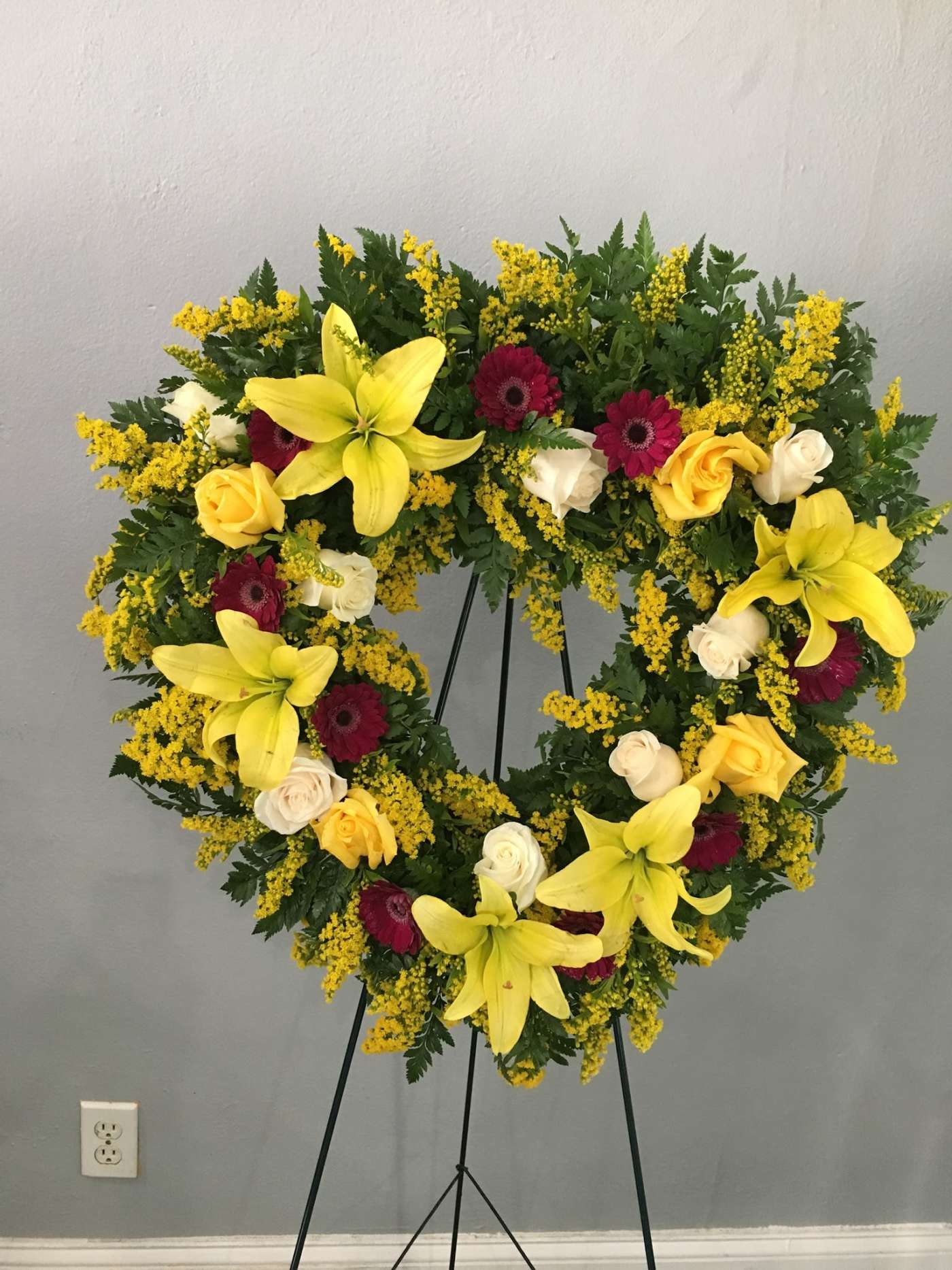 Bright and Peaceful Flower Bouquet