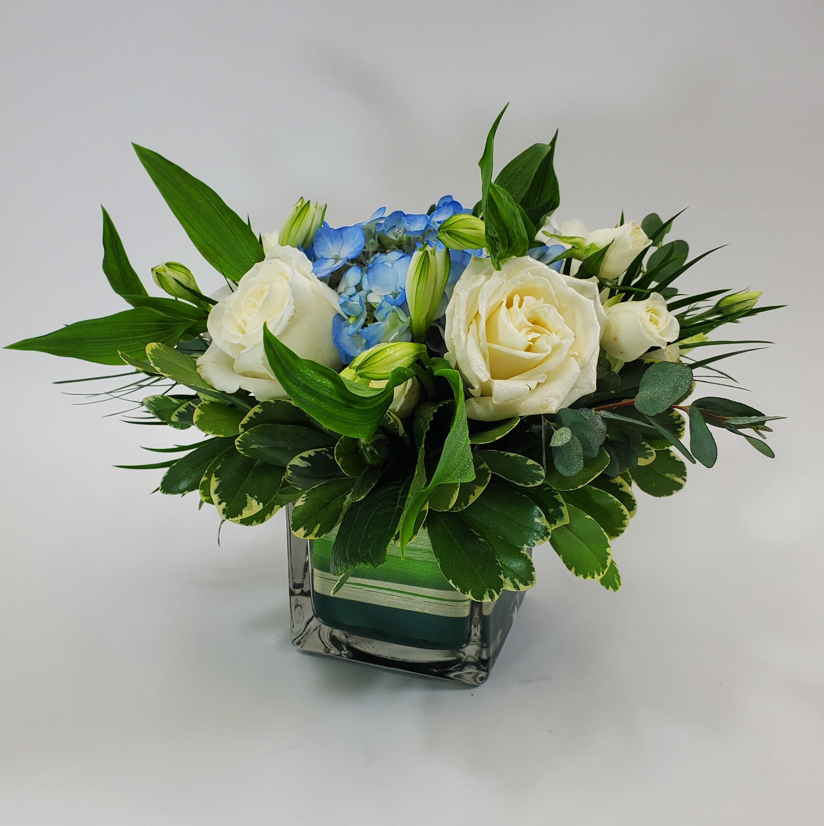 Carolina Cube Flower Bouquet