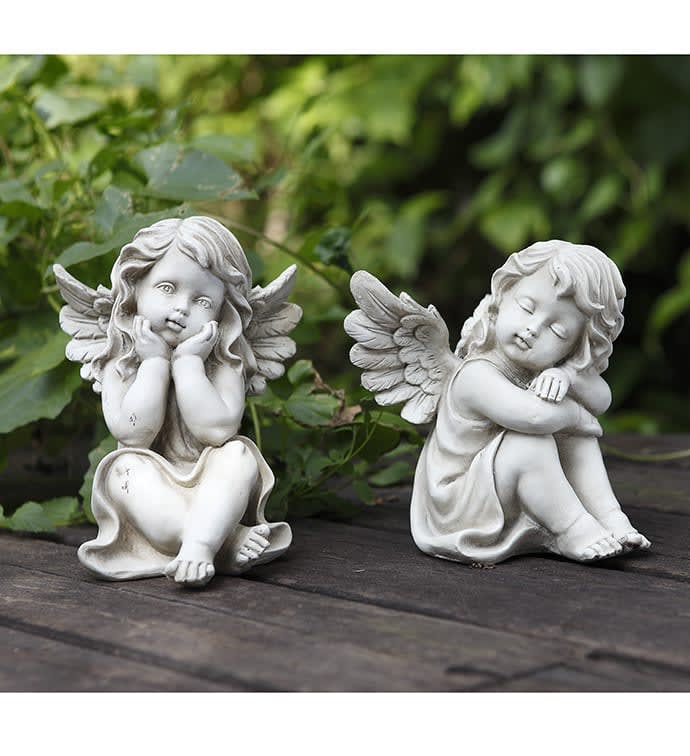 Sitting Cherubs Flower Bouquet