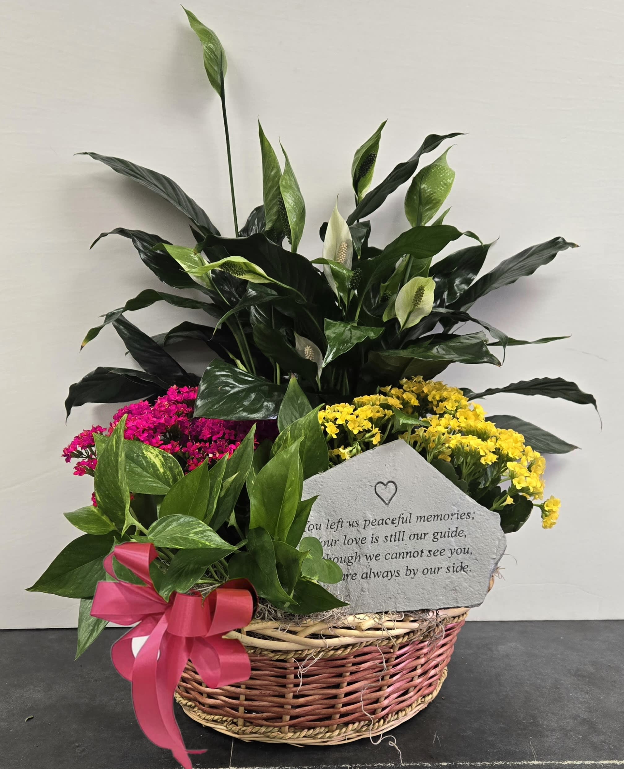 Grand Sympathy European Basket with Stone