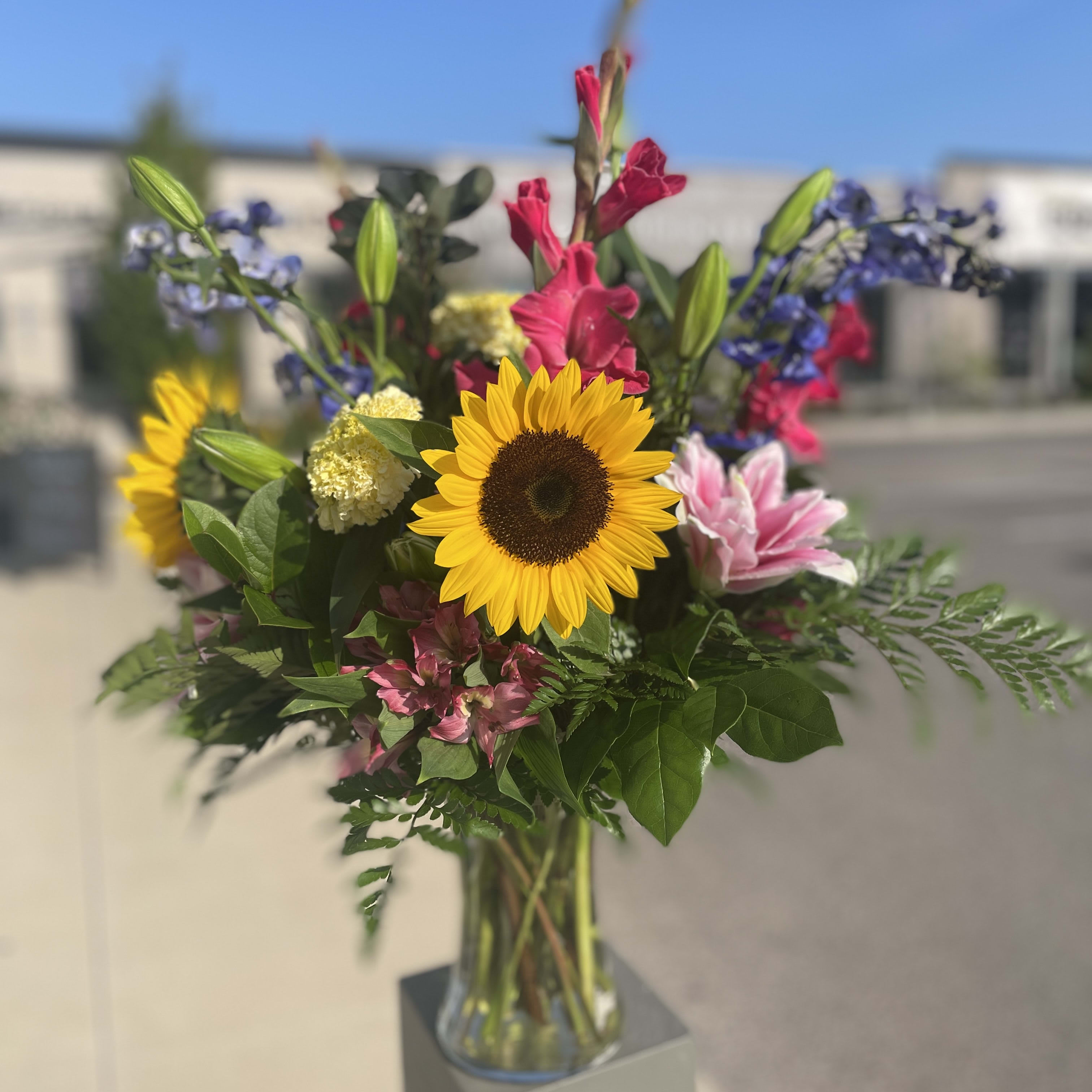 Traditional Style Luxurious Funeral Arrangement