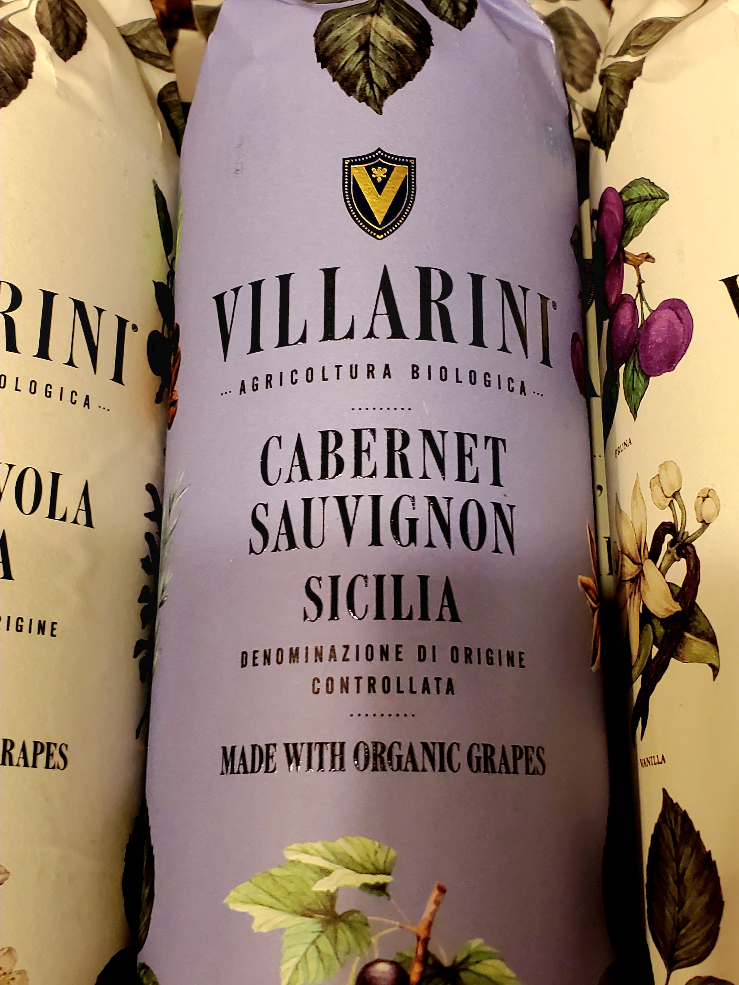 Villarini Cabernet Sauvignon, Organic, Sicilia Flower Bouquet