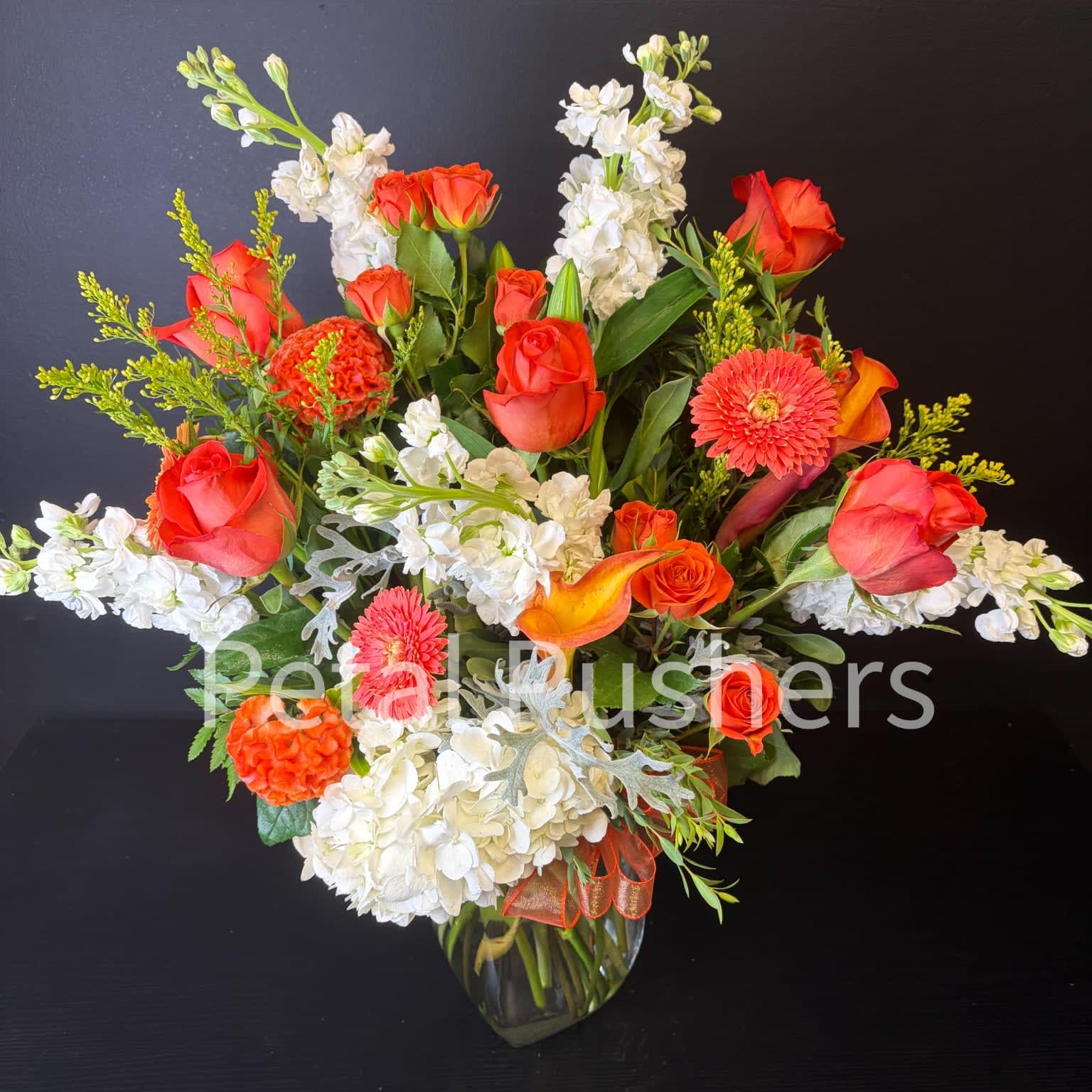 Vol Grandeur Flower Bouquet