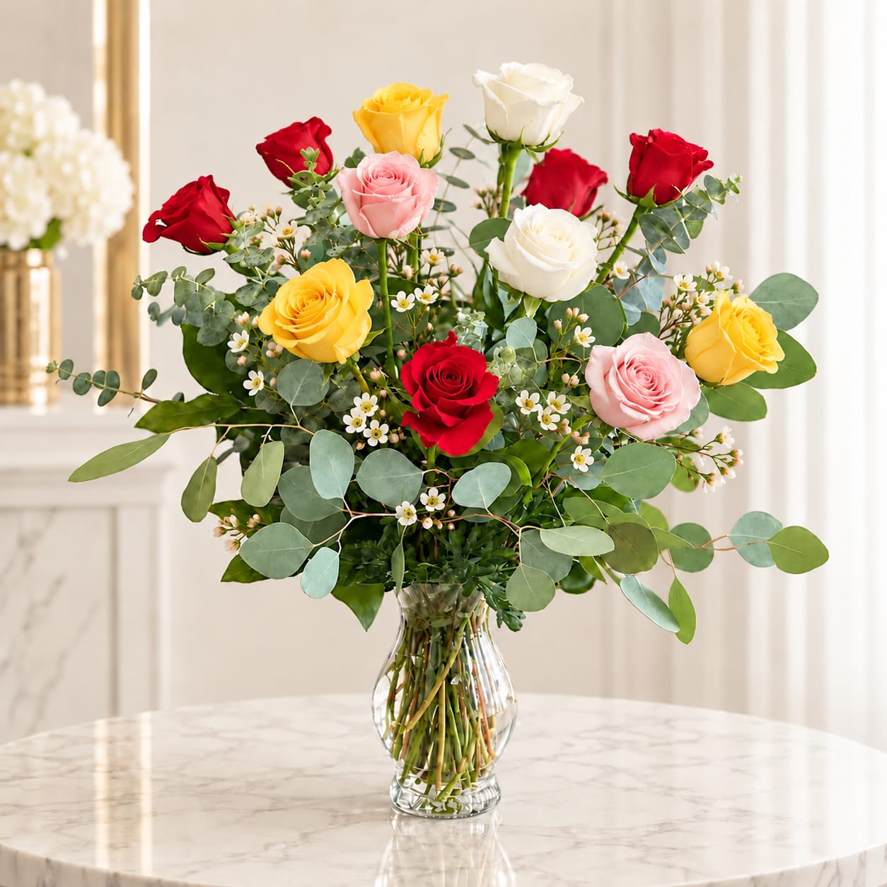 CLASSIC MIXED ROSES IN VASE