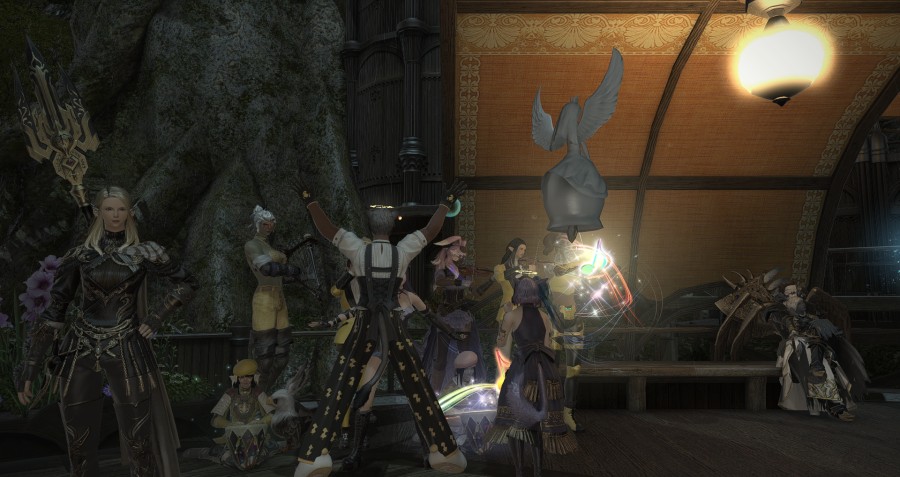 A bard band playing music at Gridania&rsquo;s aetheryte plaza