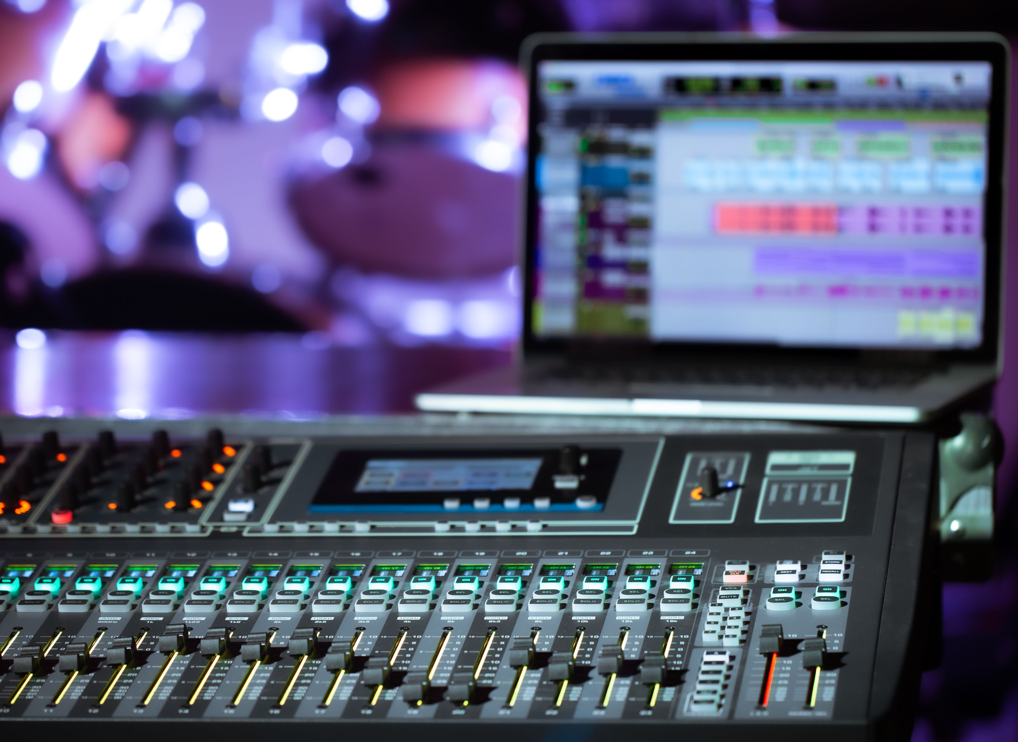 mixer-am-thanh-live-event.jpg
