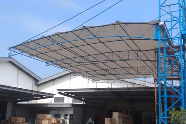 Kanopi membrane area gudang logistik