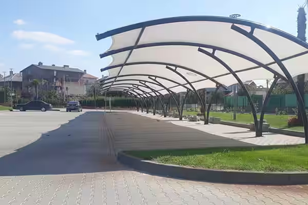 Struktur Tensile Parkir Outdoor Mobil