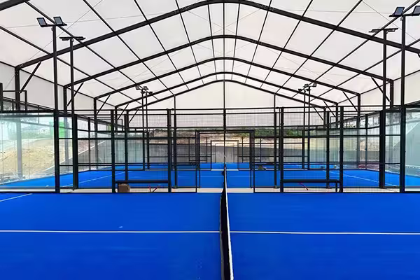 Atap Lapangan Padel Eksklusif