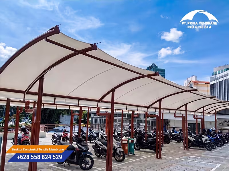 Jasa atap tenda membrane parkiran motor kokoh dan teduh