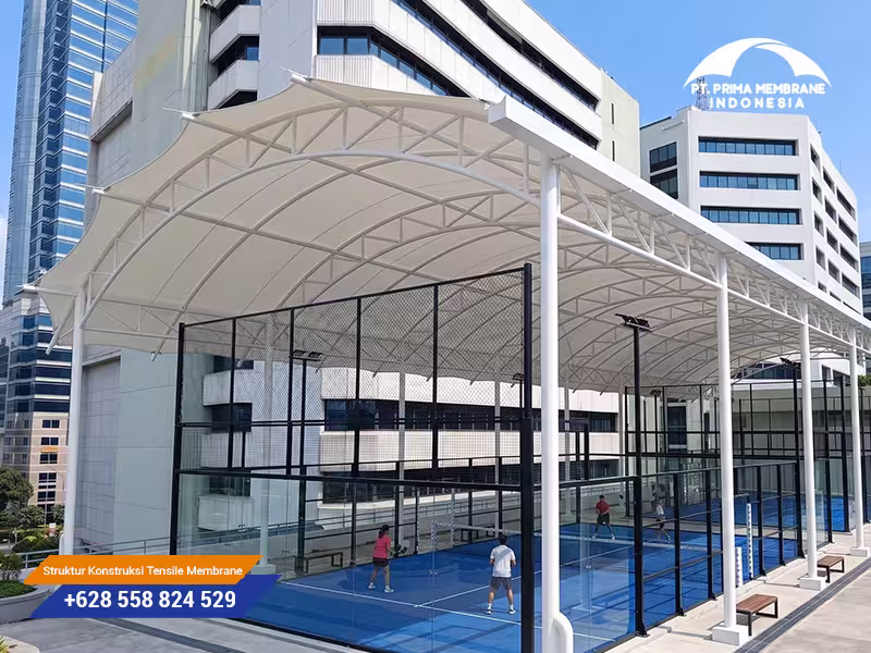 Atap membrane lapangan padel di jakarta