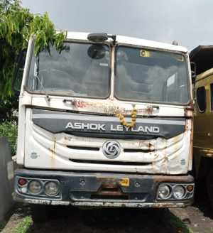 ashok-leyland-2820