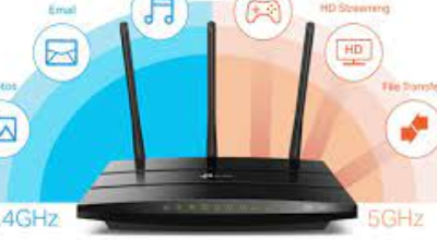 What is difference between LoRa and WiFi?image