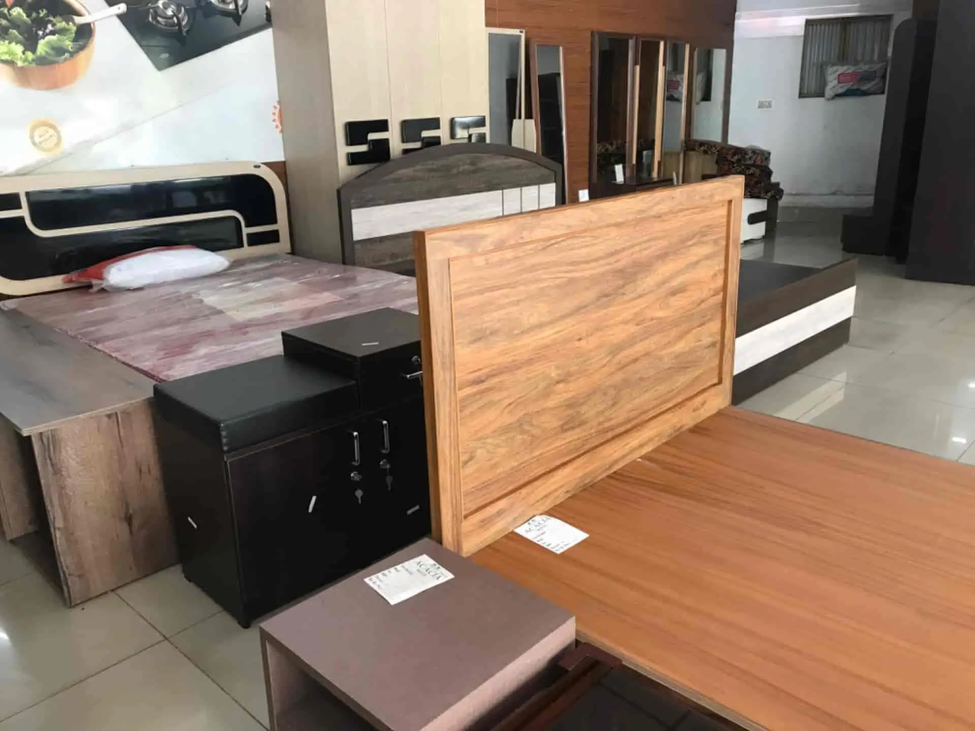 Benefits and Design Options of Acacia Wood Furniture for Your Home