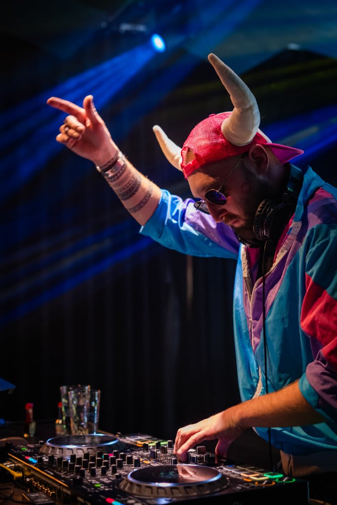 DJ-Setup bei der FRoSTA-Firmenfeier in der Jahnhalle Bobenheim-Roxheim