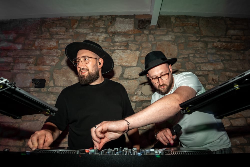 Sebastian Graf und Jan Mitchell gemeinsam als DJ-Duo Mannheim