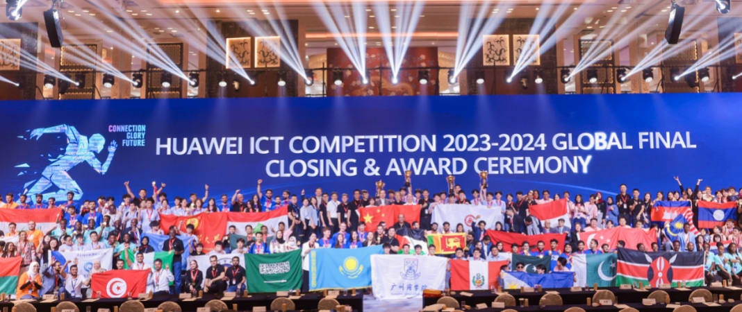 All participating teams at Award Ceremony in Huawei ICT Competition 2023-2024 Global Final
