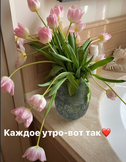 Цветы для Собчак. Фото