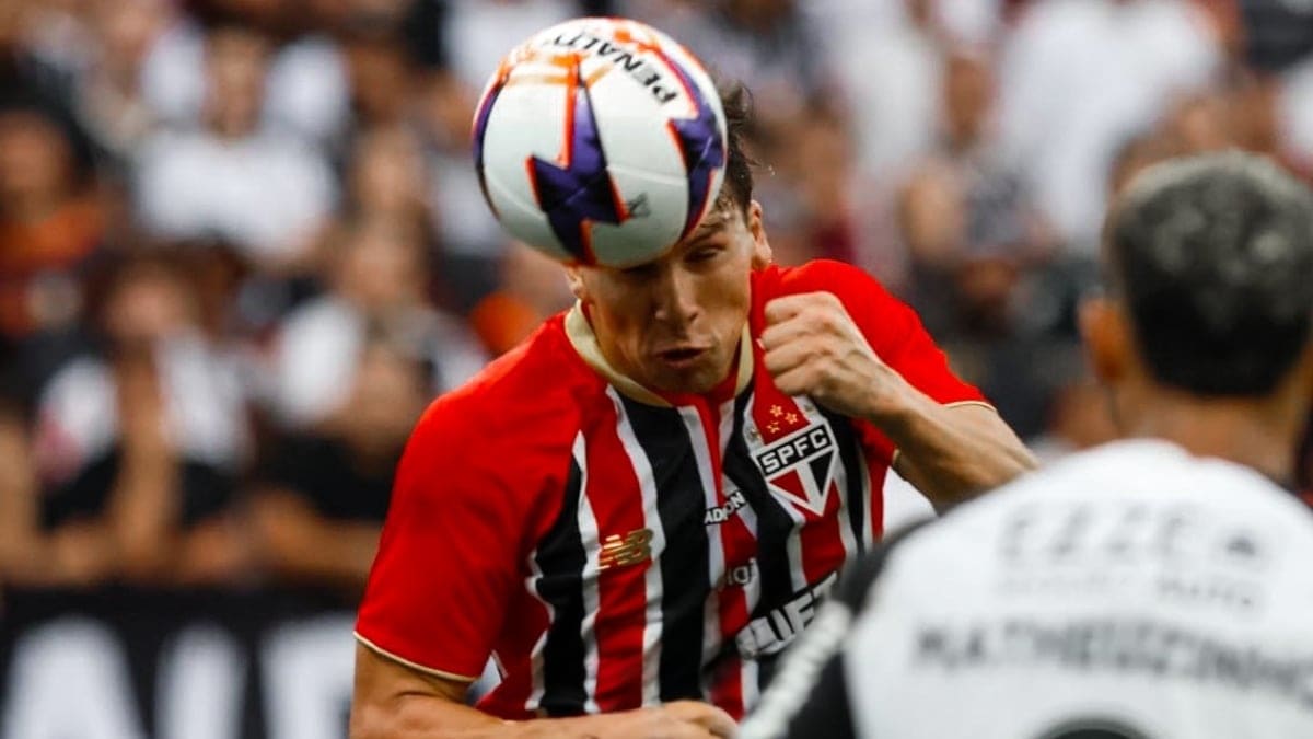 Gonzalo Tapia Anota en Clásico Sao Paulo vs. Corinthians