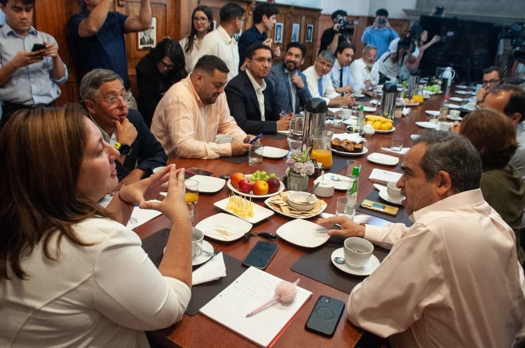 Socialismo Democrático y DC Ratifican Oposición Coordinada