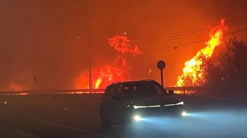 Incendios en Ñuble y Biobío: Más de 30 mil evacuados confirmados
