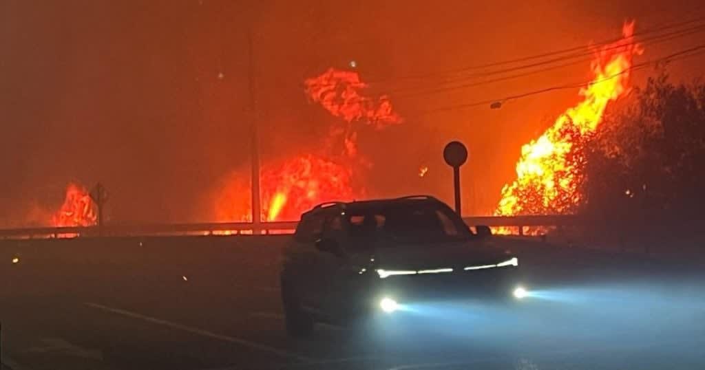 Alerta Roja en Carahue por Incendio Forestal "Chacay 2"