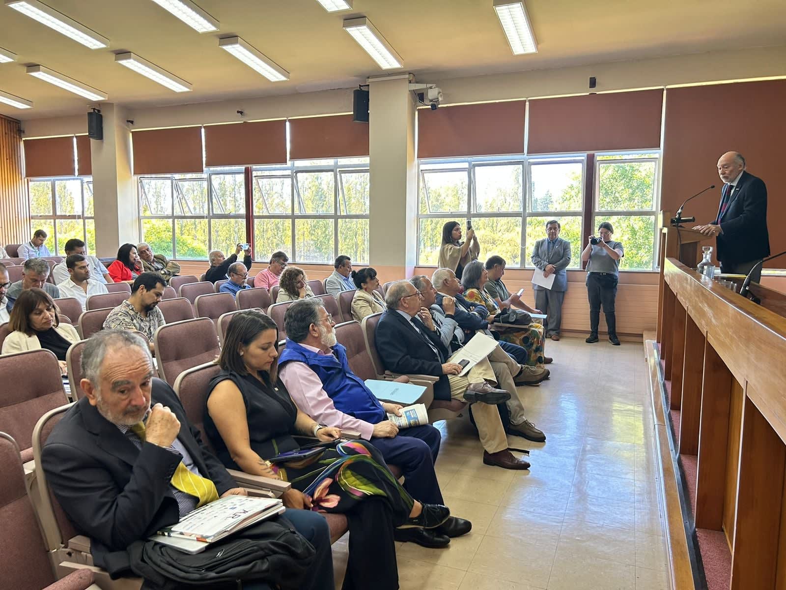 Encuentro de Cores en Los Ríos: Gobernabilidad y Descentralización