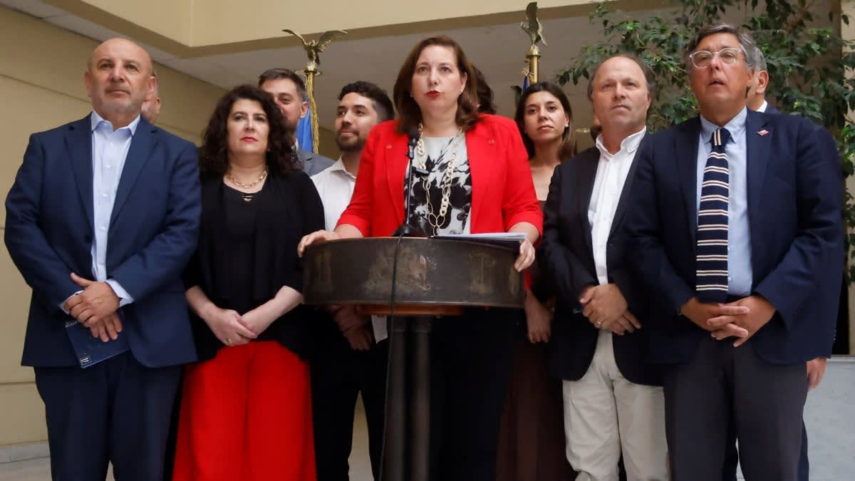 Partido Socialista convoca a reunión progresista sin FA ni PC