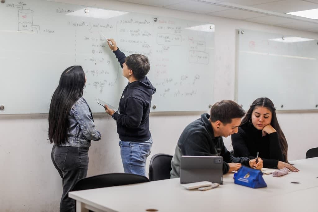 Admisión 2026: Aumenta Acceso Universitario para Jóvenes de Menores Ingresos