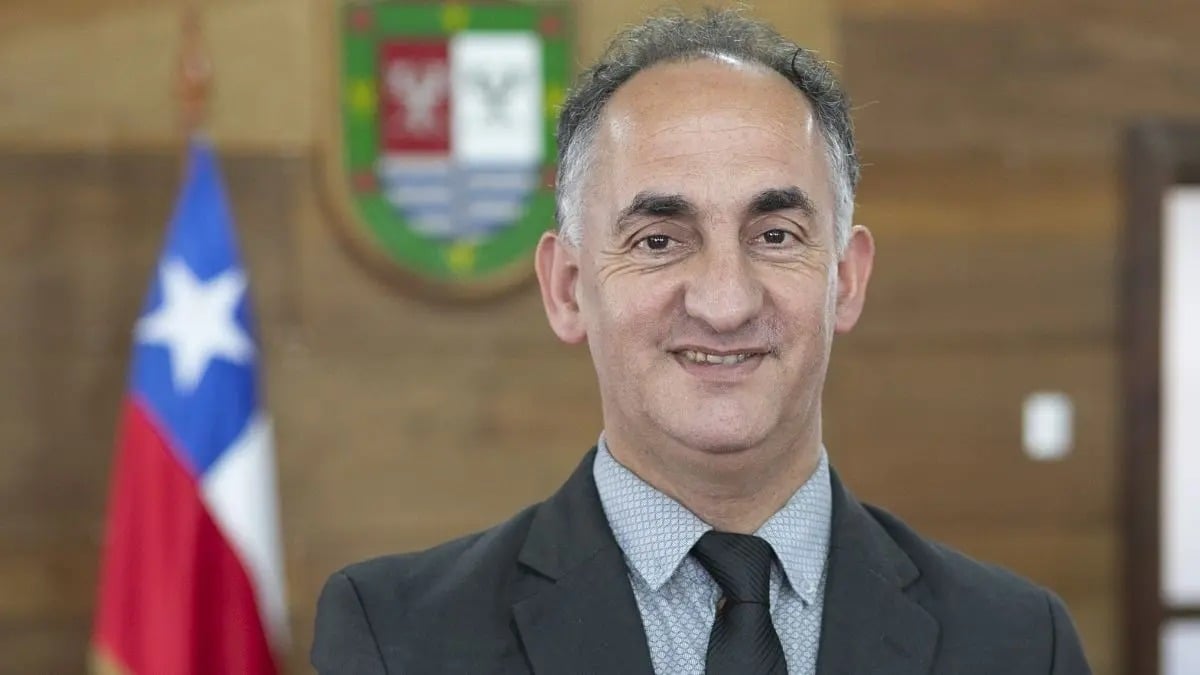 Concejal Juan Godoy formalizado por fraude tras licencia médica y gira musical