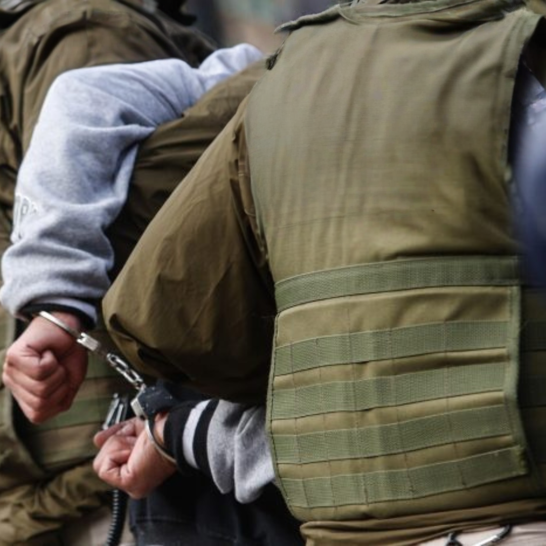 Internación Provisoria a Adolescentes por Asalto a Taxista en Quellón