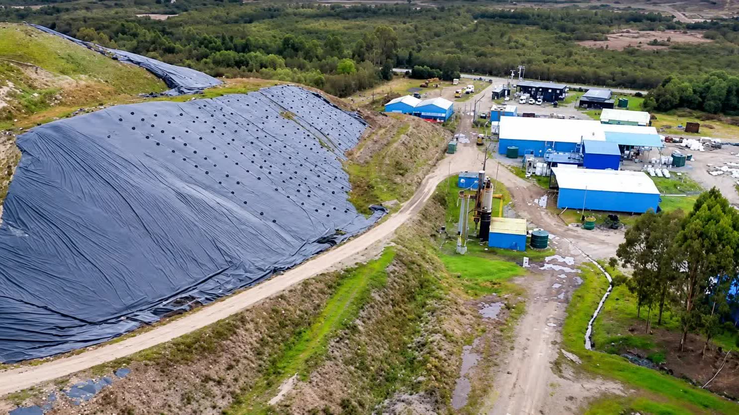 Vista aérea de las instalaciones de REXIN en el sector El Empalme, junto a la Ruta 5 Sur, en Puerto Montt