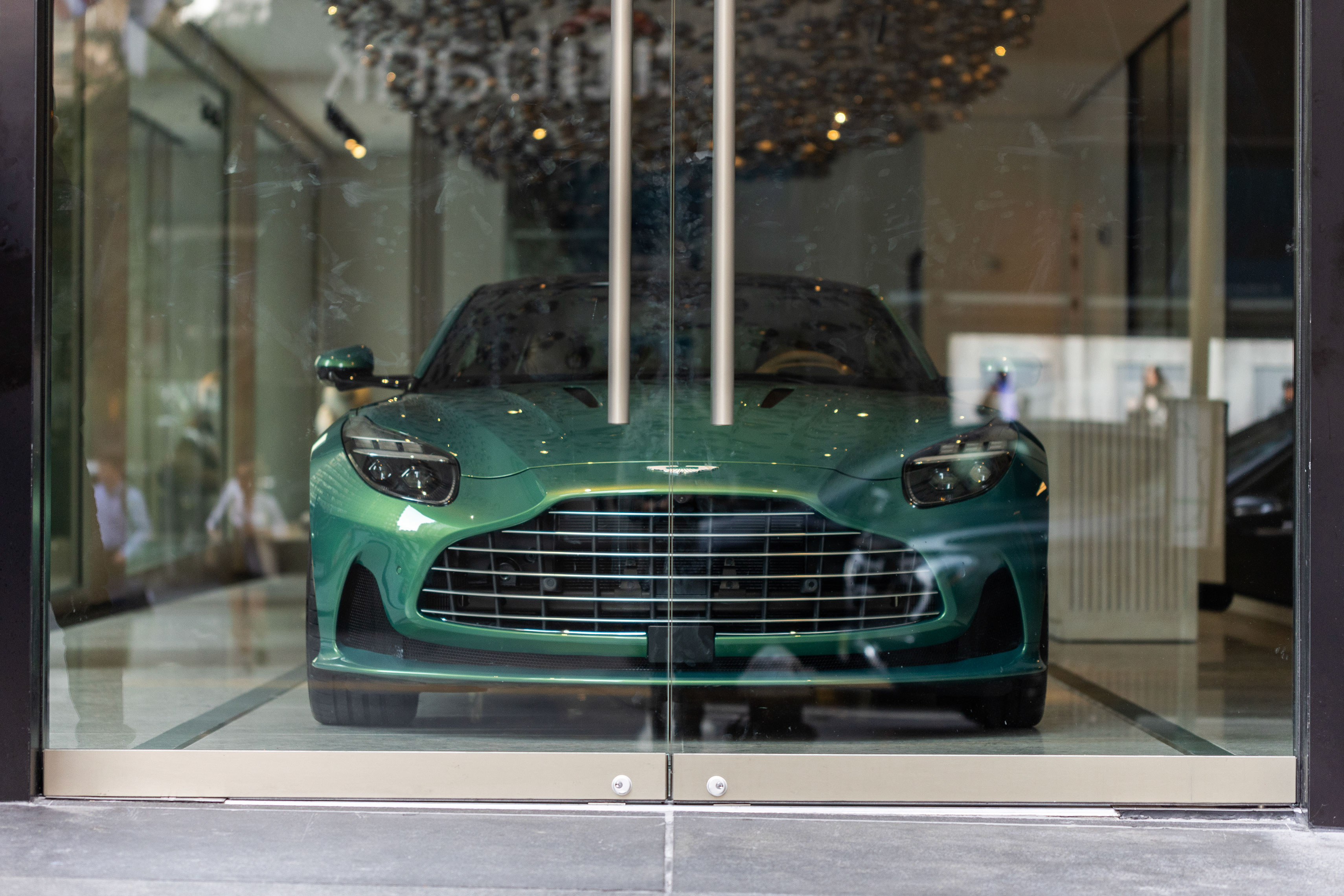 Aston Martin, 450 Park Ave