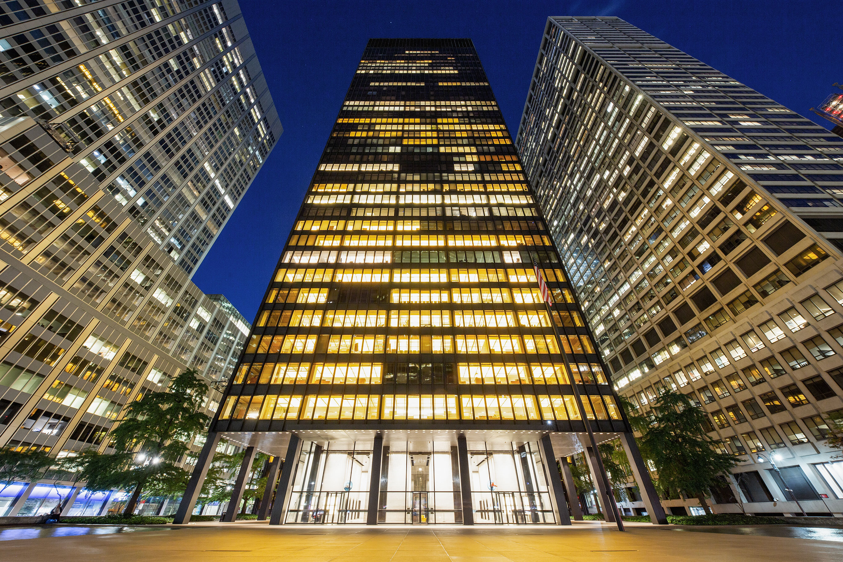 375 Park Ave