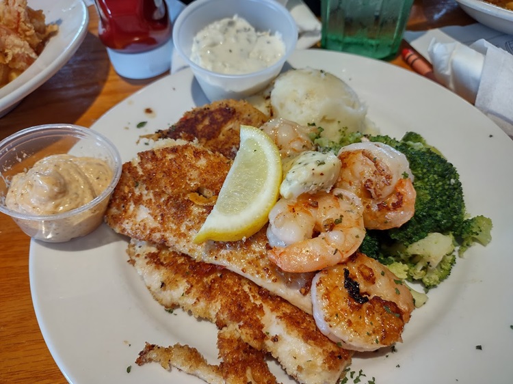 O C White's Seafood & Spirits