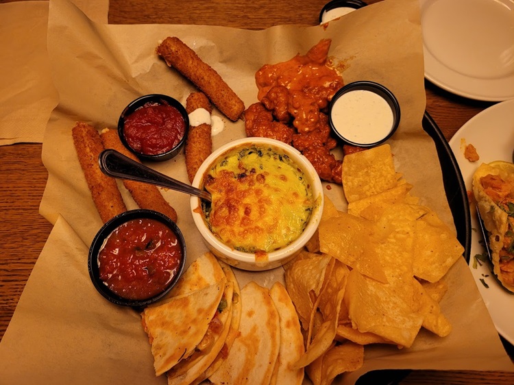 Applebee's Grill + Bar