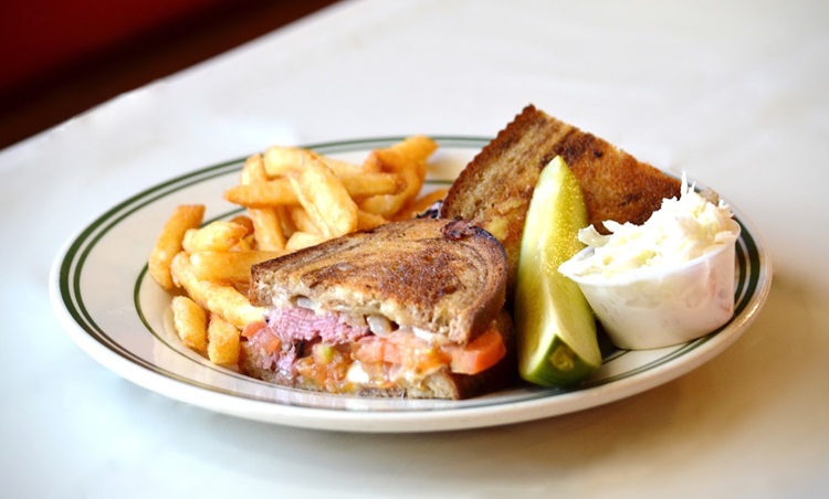 Putnam Restaurant