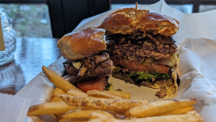 CJ's Bar & Grille