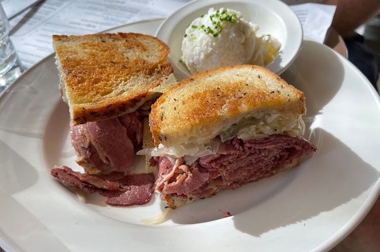 Palm Avenue Deli