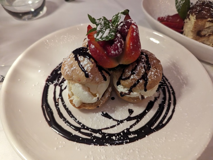 Underhills Crossing Restaurant