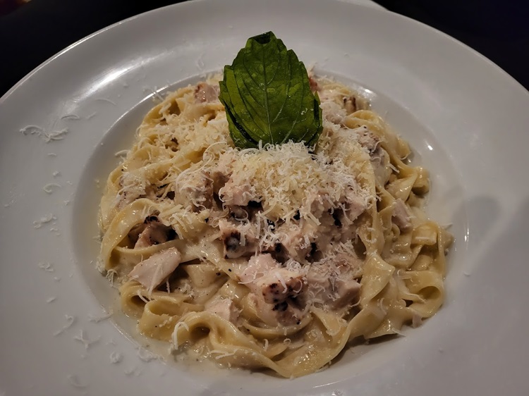 Stella's Restaurant & Catering