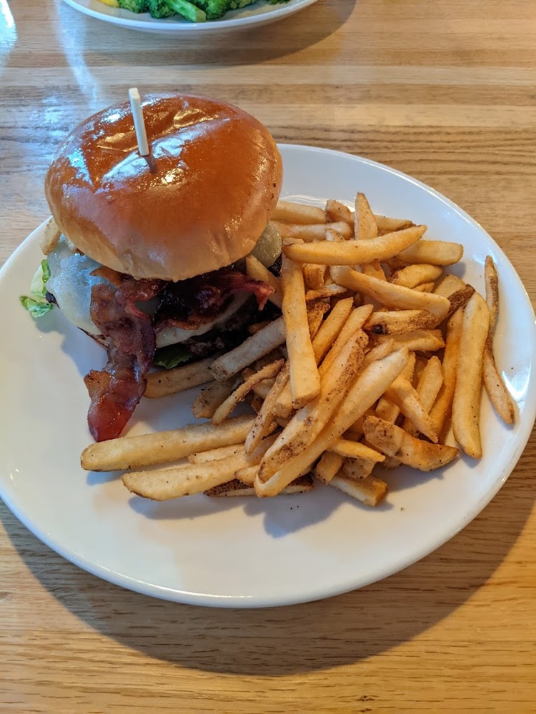 Applebee's Grill + Bar