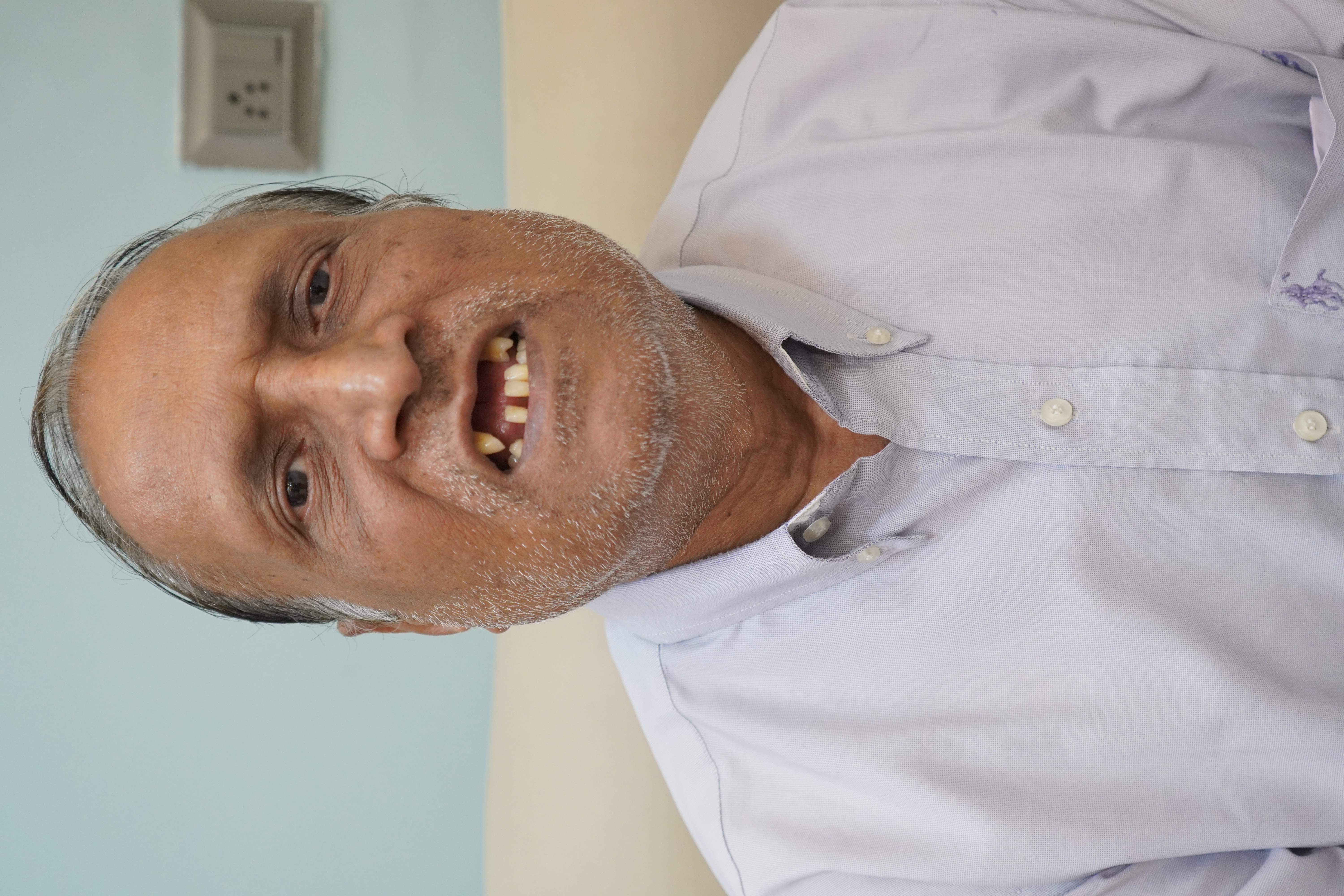 Madanlal Pardesi before treatment photo 2