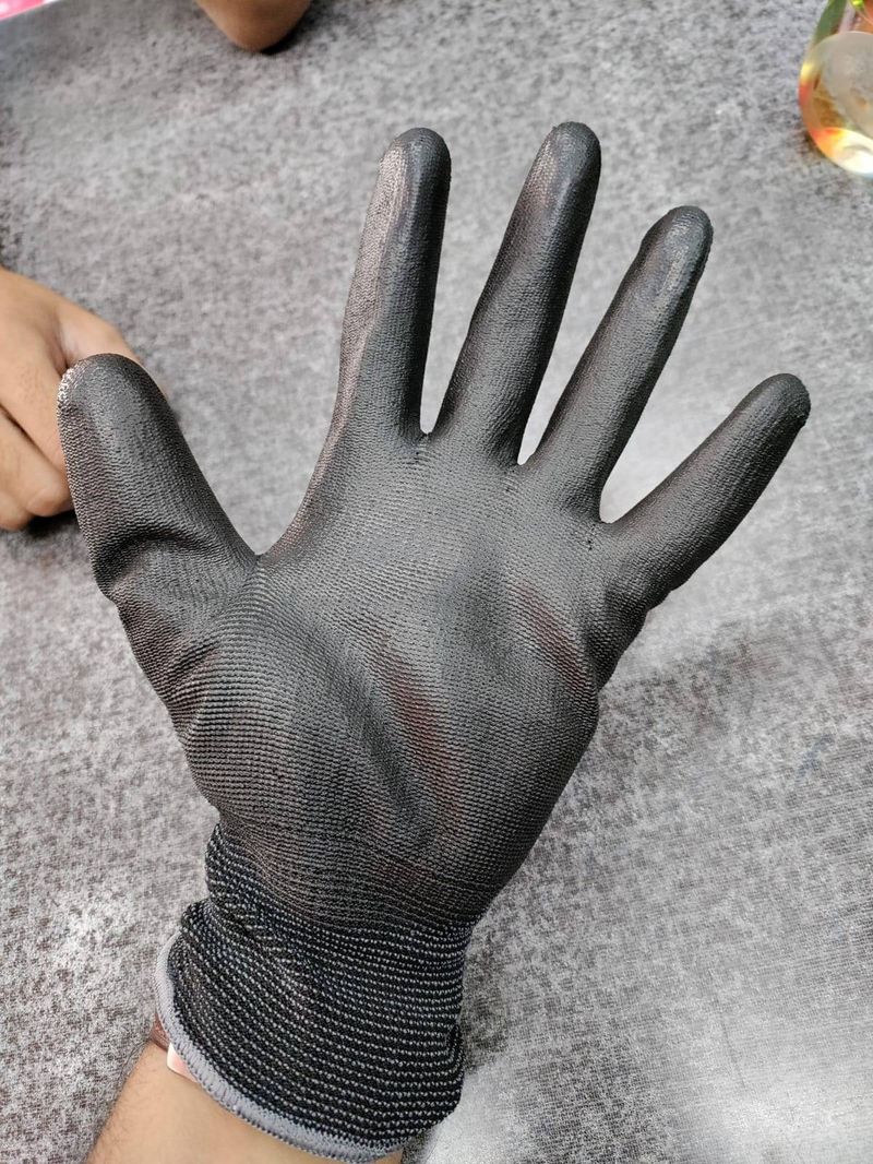 Pu coated gloves pair