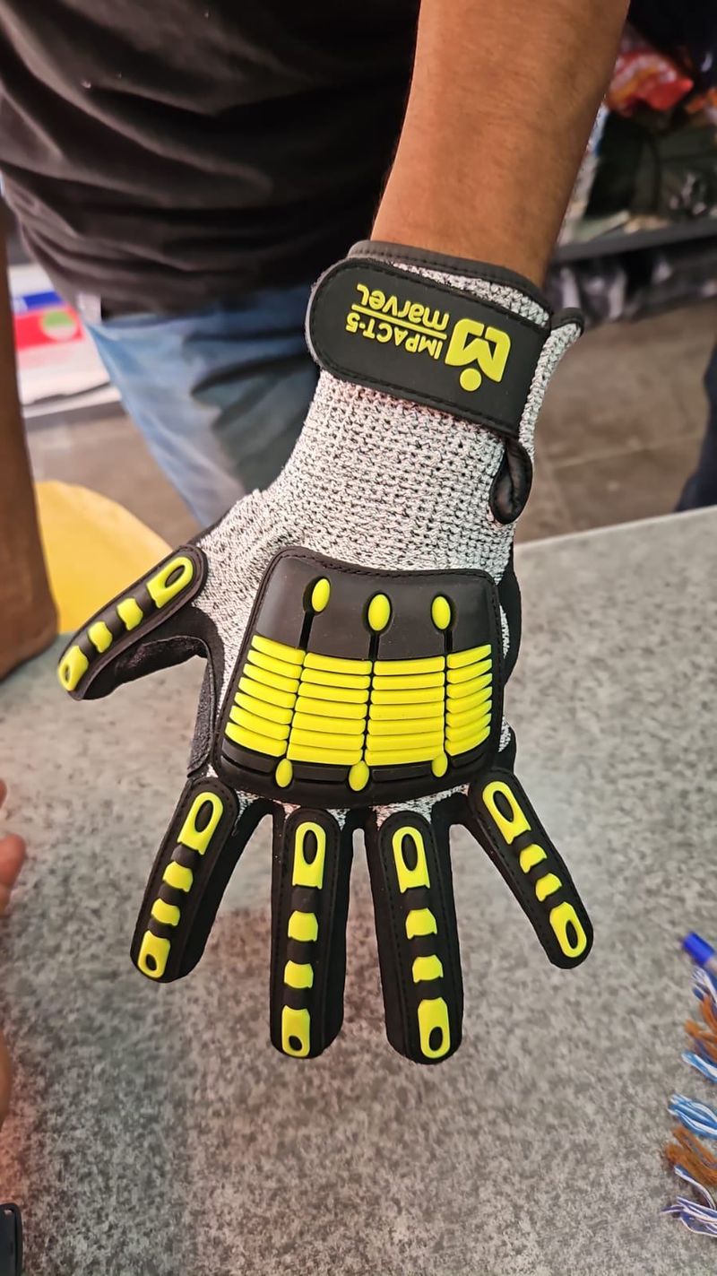 Impact hand gloves Pair