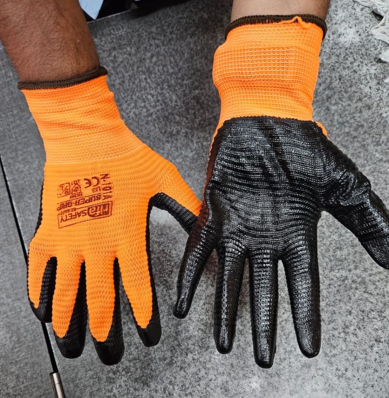 Orange black nitrile coated gloves Pair