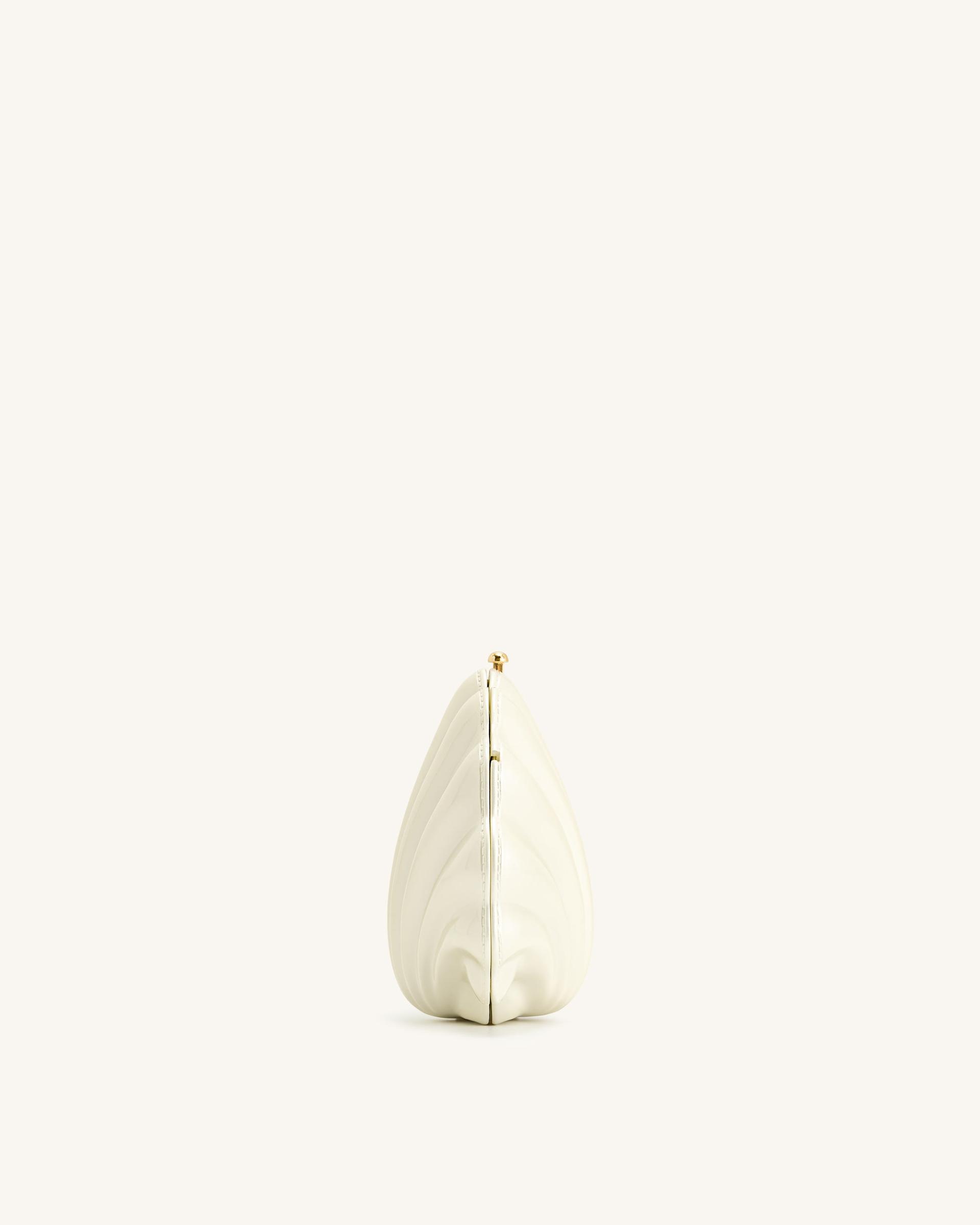 Maisie Shell Clutch - Ivory 3