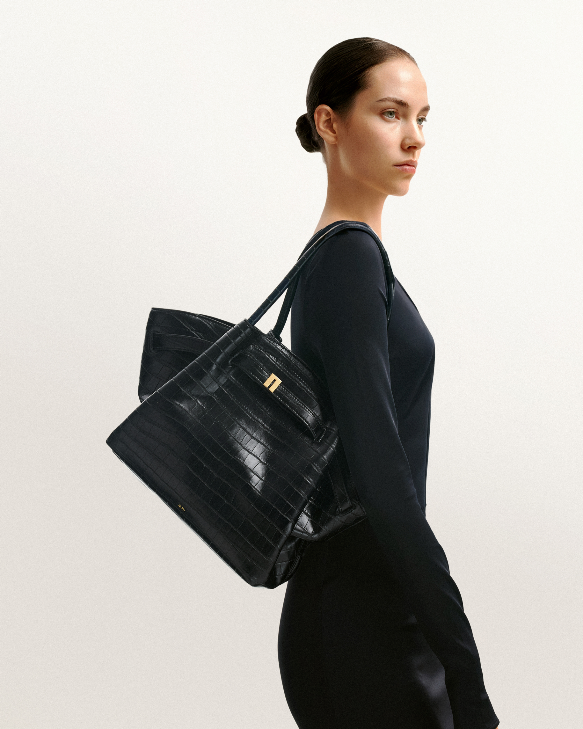 Hana Medium Tote Bag - Black Croc 2