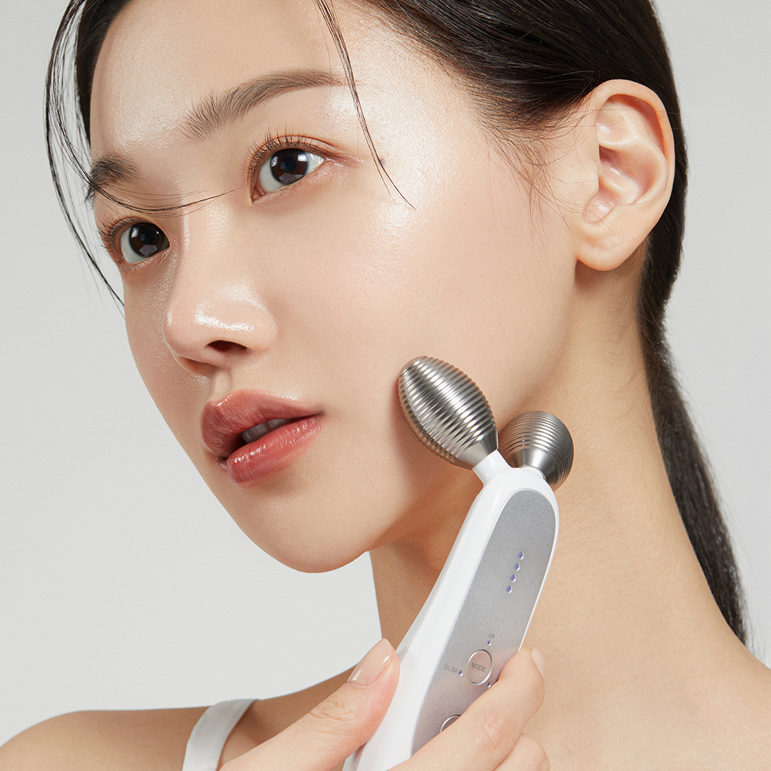 AGE-R Derma EMS Shot 2